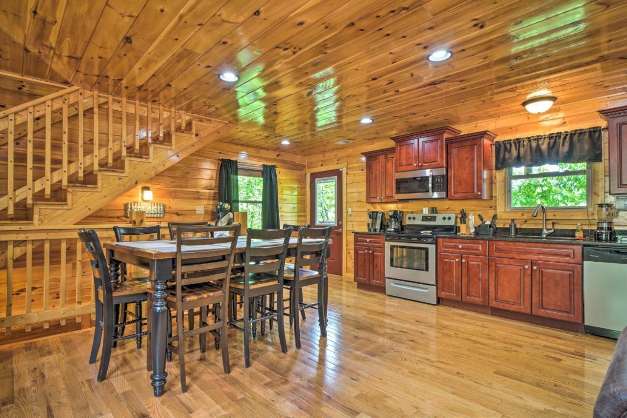 Pigeon Forge Cabin Sauna, Saltwater Pool And Views! Sevierville Dış mekan fotoğraf