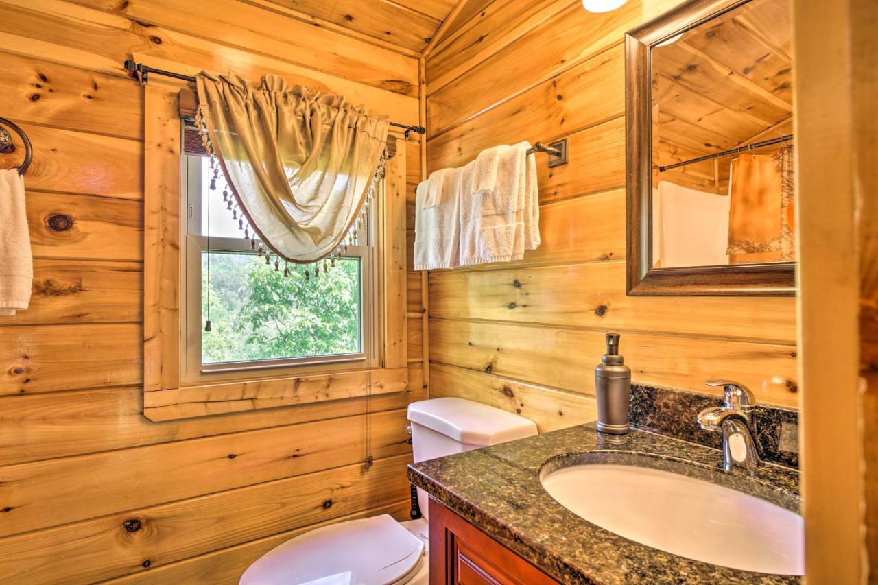 Pigeon Forge Cabin Sauna, Saltwater Pool And Views! Sevierville Dış mekan fotoğraf